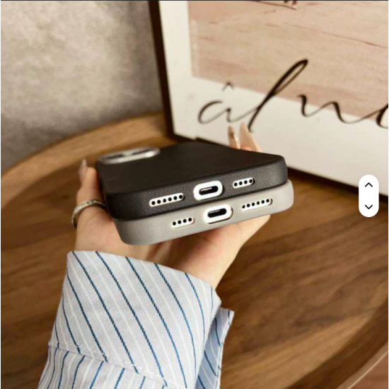 Magnetic Wireless Charging TPU Back Cover for iPhone 17 Pro